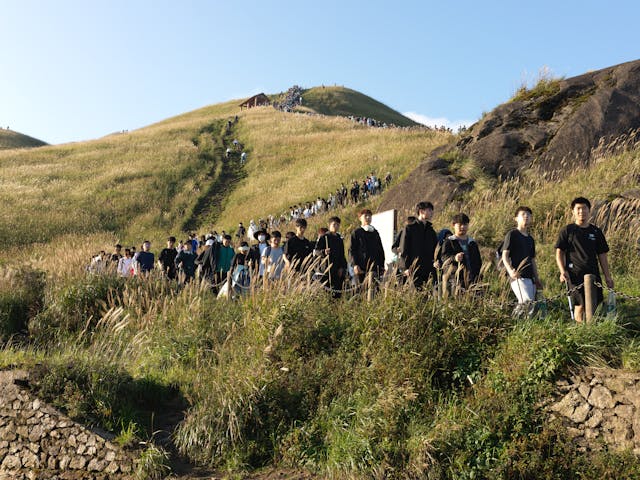 hiking on the Wugong mountain